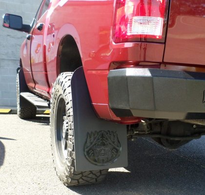 2018 Dodge 2500 4WD Yetti in black powder coat.JPG