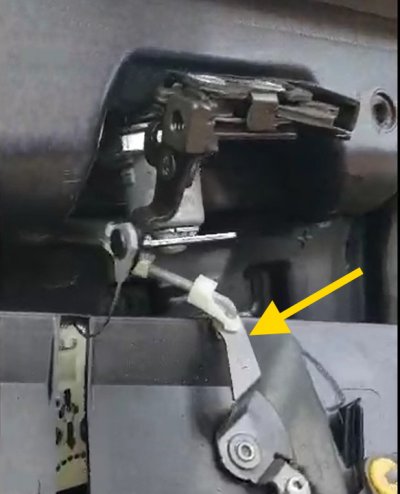 rambox_latch_04.jpg rambox_latch_04.jpg