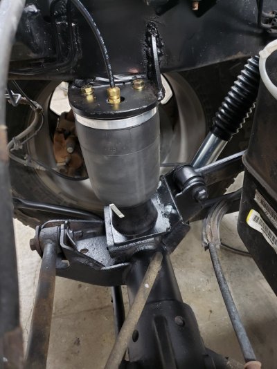 Rear air bag.jpg Rear air bag.jpg