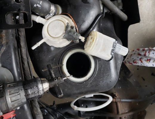 Rambo fuel tank vent removal.jpg