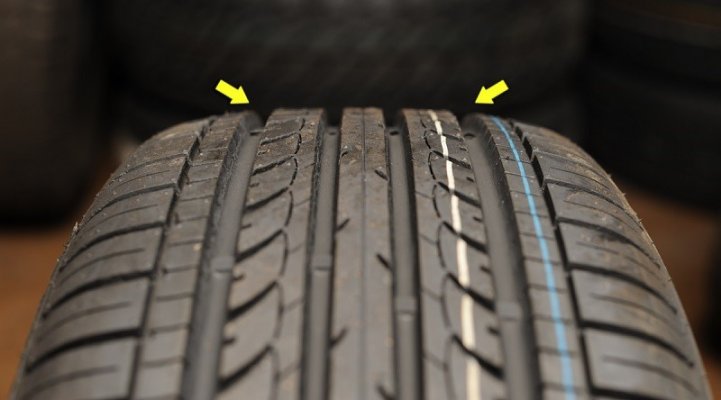 Tire_repair_Area.jpg Tire_repair_Area.jpg