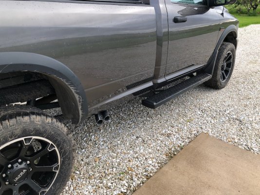 2019_ram-exhaust03.jpeg