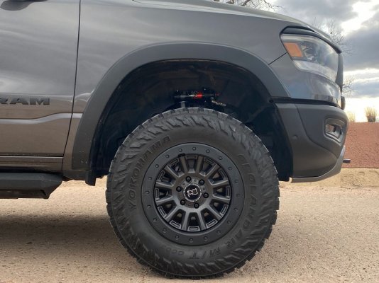 h_BDS_3-inch_Fox_Performance_Elite_Suspension_(34).jpg