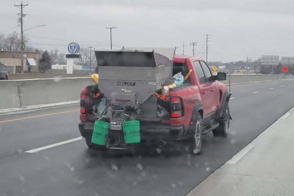 TRX-Plow-Truck-Inline-1.jpg TRX-Plow-Truck-Inline-1.jpg