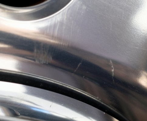 right front wheel.JPG right front wheel.JPG