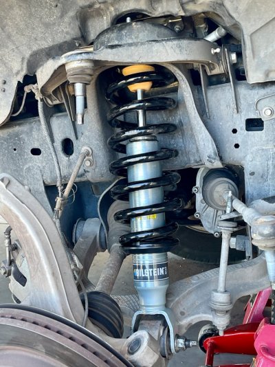 Bilstein struts 6112.jpeg Bilstein struts 6112.jpeg