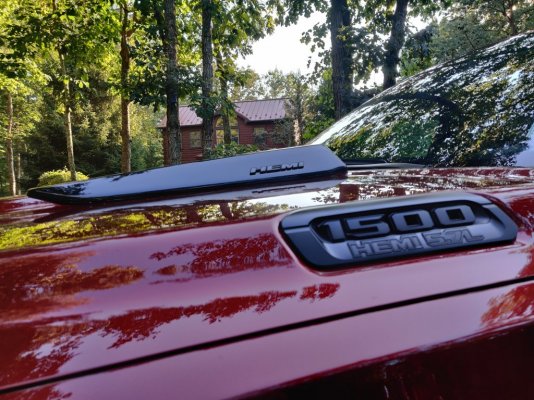 Hemi emblems.jpg