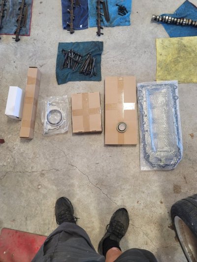 boxcontents.jpg boxcontents.jpg