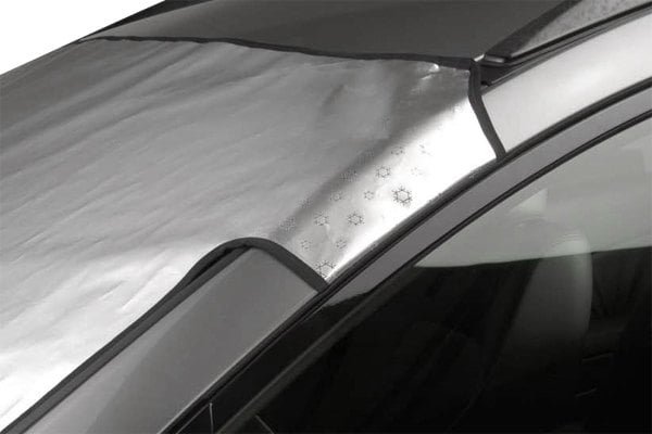 intro-tech-custom-snow-shade-close-up.jpg