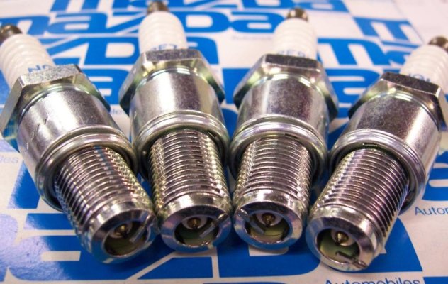 Rx8 plugs.jpg Rx8 plugs.jpg