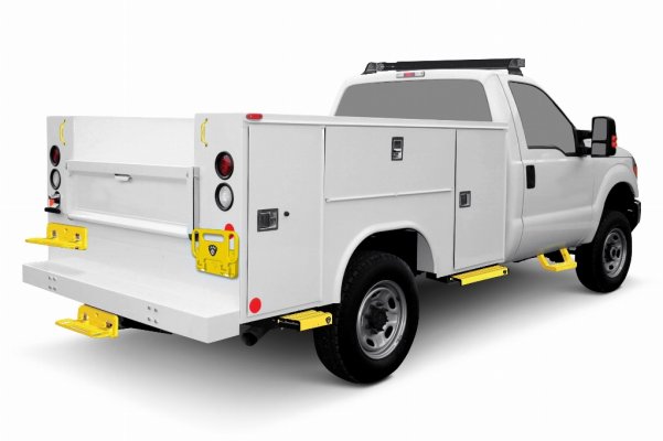 servicetruck-yellow-steps-on-car.jpg servicetruck-yellow-steps-on-car.jpg