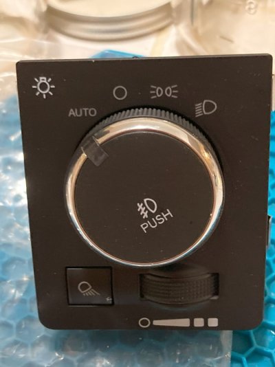 LIGHT-SWITCH-68269912AA.jpg