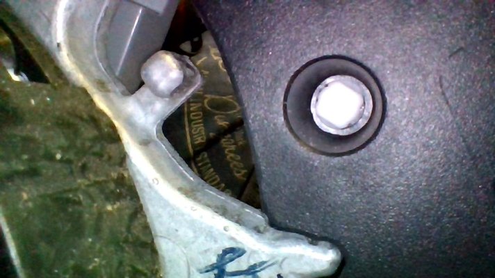 Heat Connector Mount Screw - Copy.jpg Heat Connector Mount Screw - Copy.jpg
