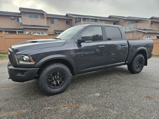 Truck.jpg Truck.jpg