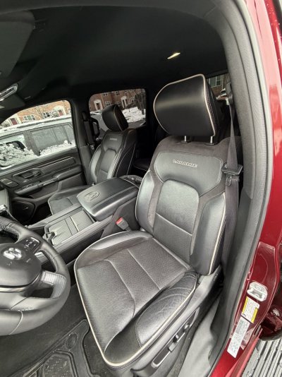 Raminteriorfrontdriver.JPG