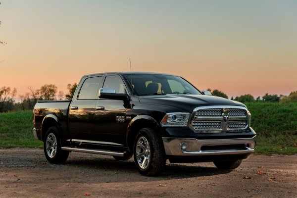 2017RAM_Hemi_Laramie.JPG