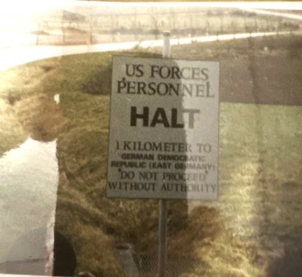 Border Sign.jpg Border Sign.jpg