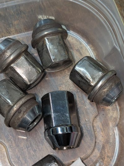 2016 Ram 1500 Lugs stock wheel1.jpg 2016 Ram 1500 Lugs stock wheel1.jpg