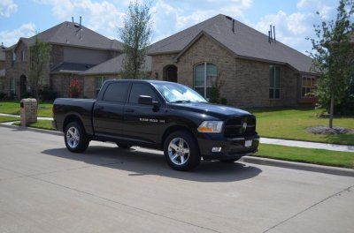 '12 Ram 1500 4x4 45 Pass Front.jpg