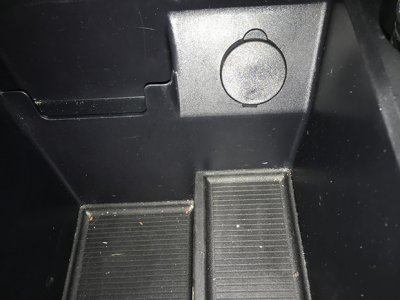 usbcenterconsolecovered.jpg