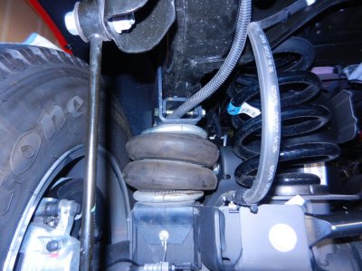 Firestone Air Bag on my 2017 Cummins 005.jpg