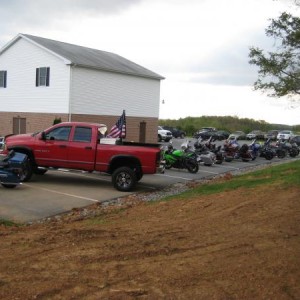 after lift still on mtz 33s waiting on my 37s i was the leader of a poker run for a friends dad who wrecked his bkie an passed