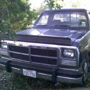 This was my 1992 Dodge 250 cummins. It was a beast or at least i say it was.