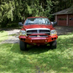 06DodgeFront