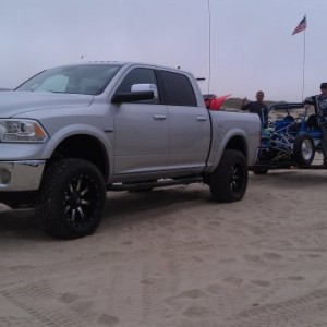 My 2013 Laramie 4x4 RAM, Hemi, 3.92s, 8-speed, 6in procomp lift, 35x12.5r20 with Fuel Nuts, 20x10's