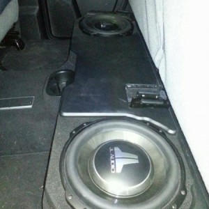 Finished box (without the grilles). 2 JL Audio 12TW3's pushed by 2 JL Audio XD600/1's.