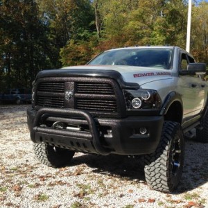 Got the grille, bull bar, and eyebrows line x'd!
