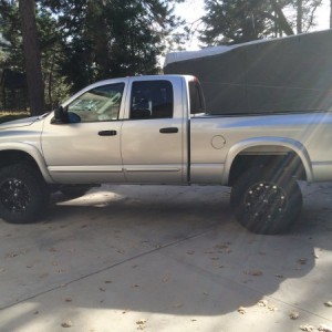 Added Fuel Hostage Wheels and Trail Grappler Tires