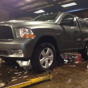 Fresh bath, Lifted 2.5in. LED all around, one piece mesh Grill