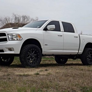 Lift and tires on