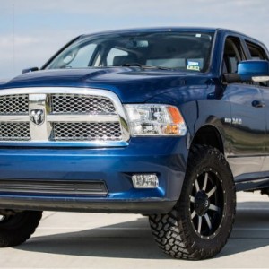 09 dodge ram 4x4

Bilstien 5100 @2.1
295/65/20 trail grapplers
4.56 Yukon gears