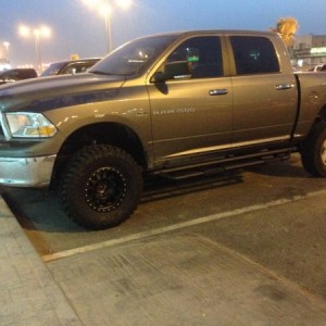 35 Tires and 285 Tires