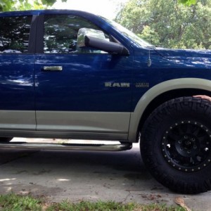 Method Race Wheels, Double Standard in 17x8.5 wrapped in 315/70 Nitto Trail Grappler M/Ts. These are on our other truck, but we think we want to use t
