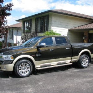 ricks truck pic.jpg