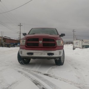 4" Superlift with Bilstien shocks, Moto Metal Havoc 20" Havoc wheels wrapped in 35" x 12" Mickey Thompson Baja MTZ's