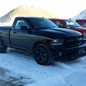 picture taken today 1/12/2015...I also have a tonneau cover over the bed.