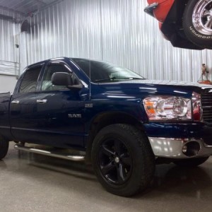 Tried Plasti Dipping my rims black to see what they would look like.