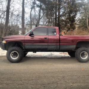 Mounted the new tires, 6" lift