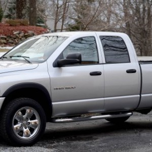 Old 2003 Ram 1500 SLT, 5.7 Hemi, 3.92's.