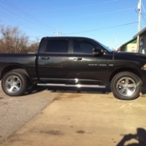 2" leveling kit... wasnt enough...