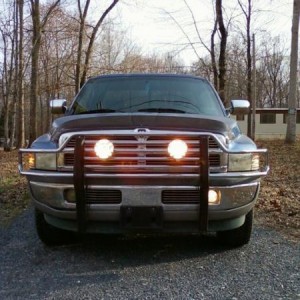 a front view of my bush guard and off road lights.(i was in a old abandon yard.lol)
