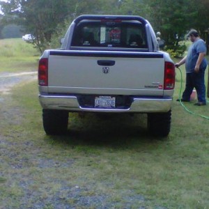 2006 2wd dodge ram 3in level kit with 35in mickey baja claws