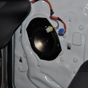 right front door speaker