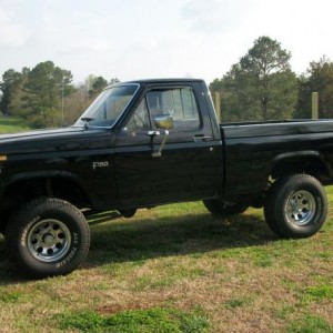 85 F-150: 351W H.O., 4" ProComp lift