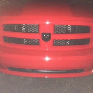 05 - Plasti-dipped the emblems.