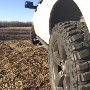 Cooper Discoverer STT Pro 295/65R20